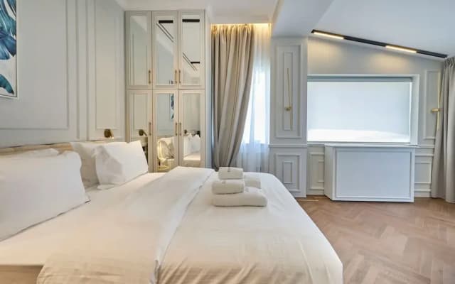 Ermou 99 Intelligent Private Suites - photo 5