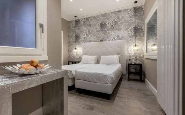 Bell Tower Studio Apartment - photo 5