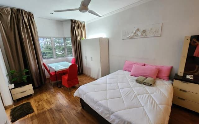 Own Private Jucuzzi POOL inside Sri Petaling Hse - photo 5