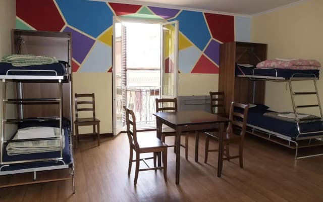 Alessandro Downtown Hostel - photo 4