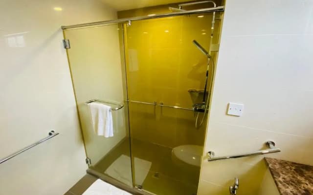Mariner Hotel Labuan - photo 2