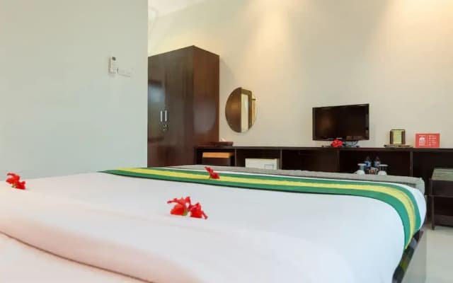 ZEN Premium Ubud Sanggingan 2 - photo 2
