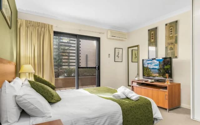 28 The Spires - photo 5