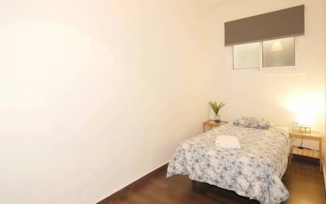 Born Rustic Style Apt - 4 Bedrooms - photo 4
