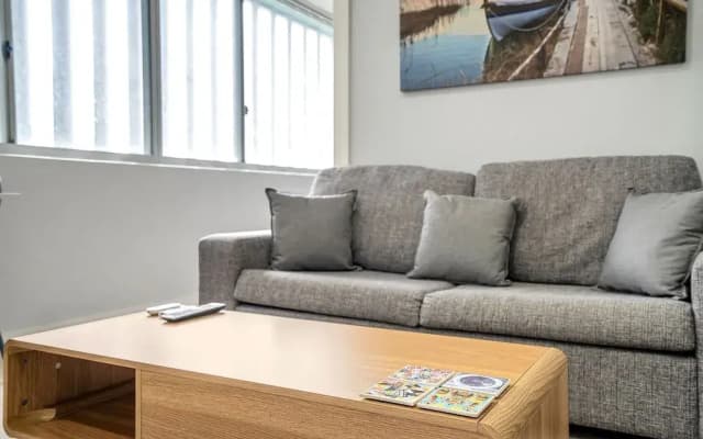 Bright 1 Bedroom Unit in the Heart of Manly - photo 5