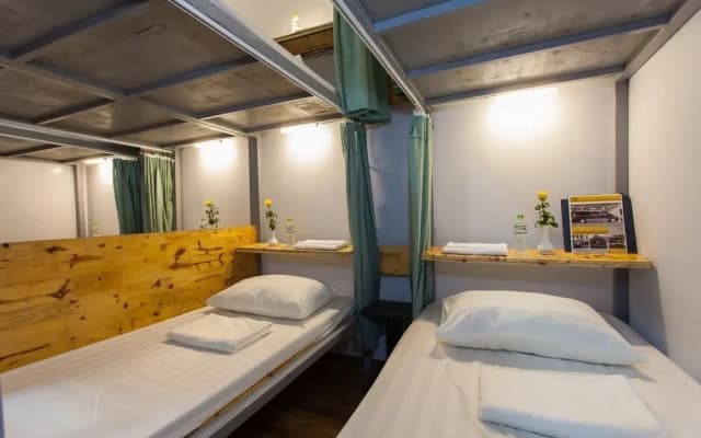 Backpacker Hanoi Hostel - photo 3