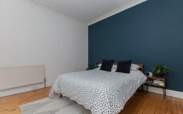 Spacious, Stylish 2BR Flat For 4 in Leith Walk - photo 5