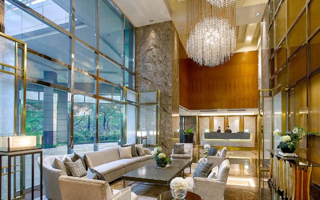 The Ritz-Carlton Jakarta, Pacific Place - photo 2