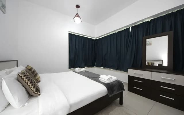 Signature Holiday Home - Marina Pinnacle - photo 4