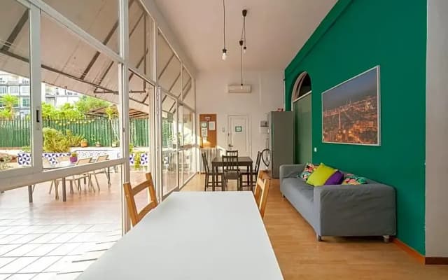 Fabrizzios Terrace Hostel - photo 4