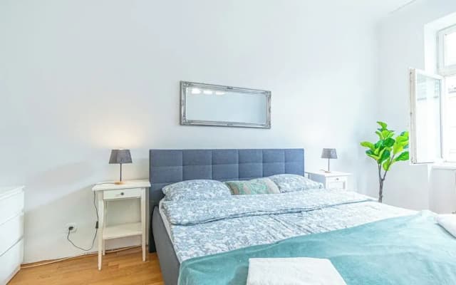 Stylish 1BR Apartment In Vienna Center - photo 3