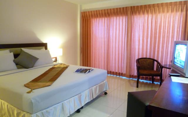 Seven Seas Hotel - photo 4