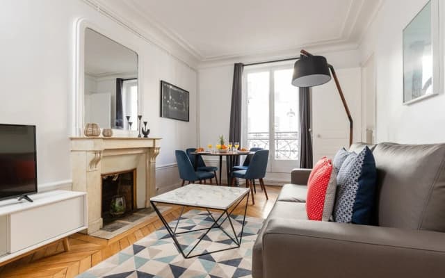 River Seine - Quartier Latin Apartment - photo 3