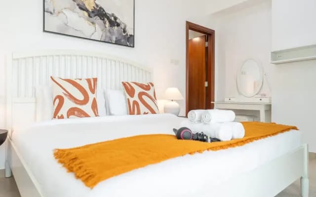 Spacious Serene 2 Bedroom in JLT for 4 - photo 3