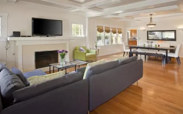 Hollywood Beachwood Retreat by LuxPads - photo 3