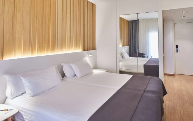 Hotel Silken Ramblas - photo 3