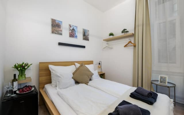 AK7 Boutique Suites - photo 5