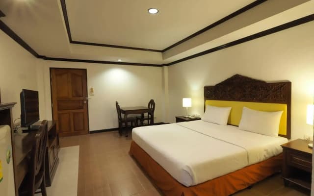 Golden Villa - photo 4