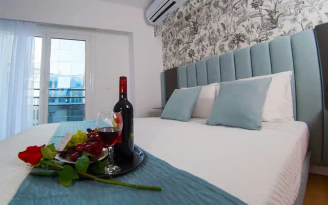 Phaedrus Living Modern Kriel Suites 103 - photo 5