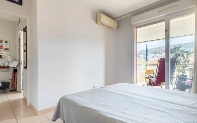 Elegant Holiday Home in Nice with Balcony - photo 3