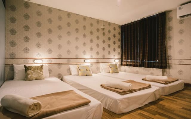 Guyasuka X Suthisan - Hostel - photo 4