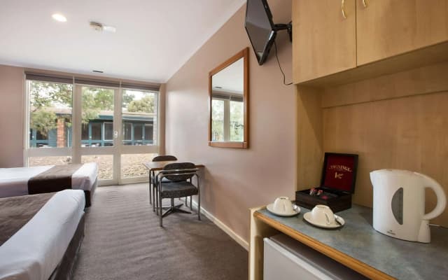 Burvale Hotel - photo 5