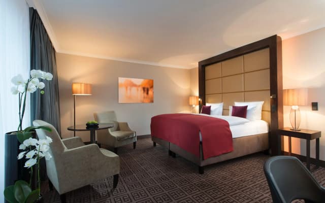 Hotel Palace Berlin - photo 3