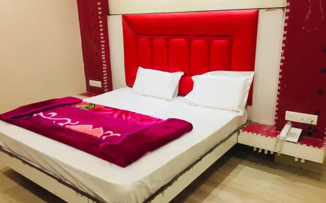 Hotel Tushar Continental - photo 5