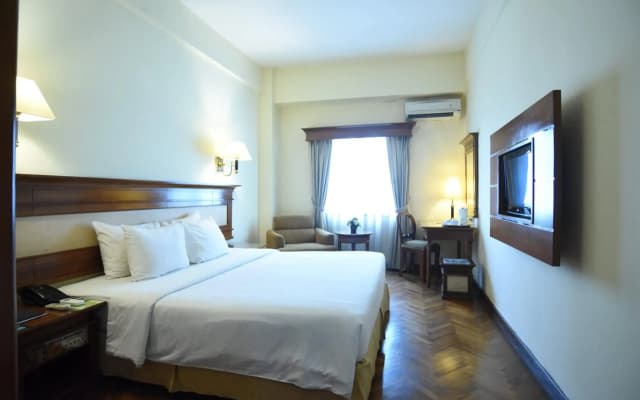 Mega Anggrek Hotel & Convention - photo 3