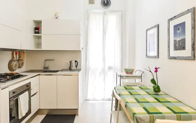 Modern Apartment in a Central Location - photo 4