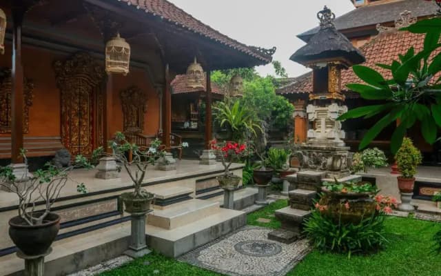 Sekar Waru Homestay - photo 2