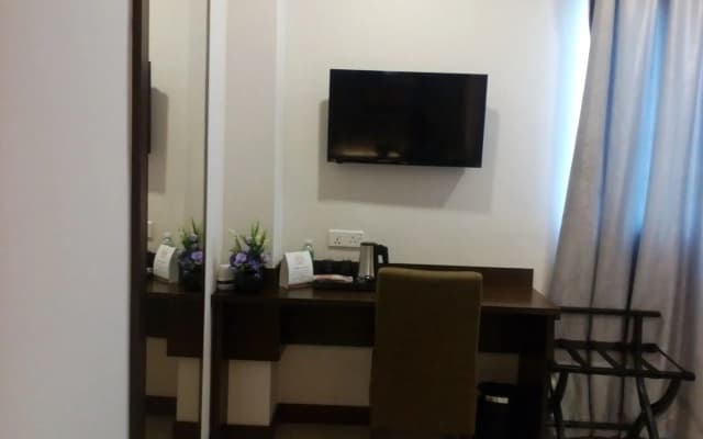 Sunrise Hotel - photo 4