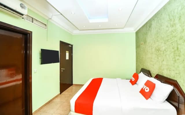 OYO 137 Marina Hotel - photo 5