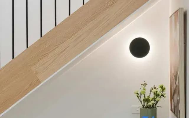 Stylish 4BR Townhouse with Private Courtyard - photo 5