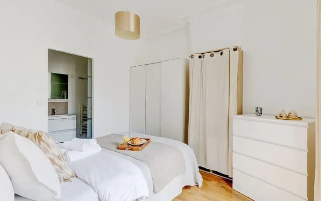 Elegant 1BR Steps to Marais & Louvre - photo 4