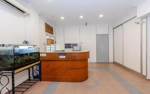 Hollitel Hotel - photo 2
