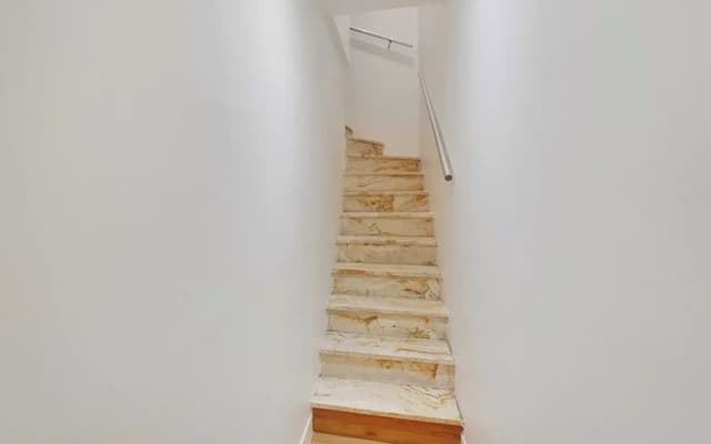 Modern Studio - 2P- Canal Saint Martin - photo 5