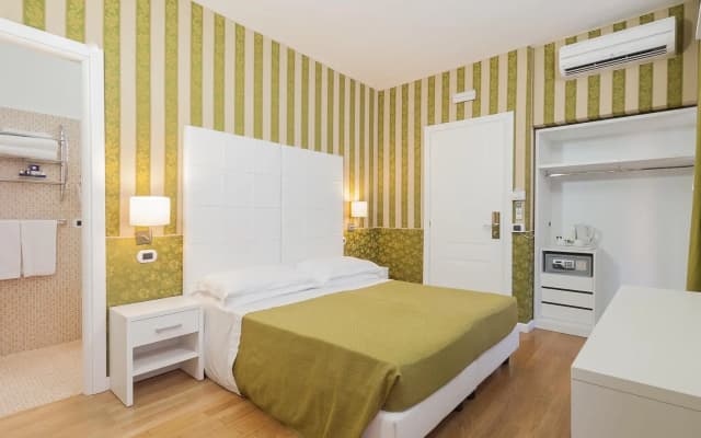 Trevi 41 Hotel - photo 4