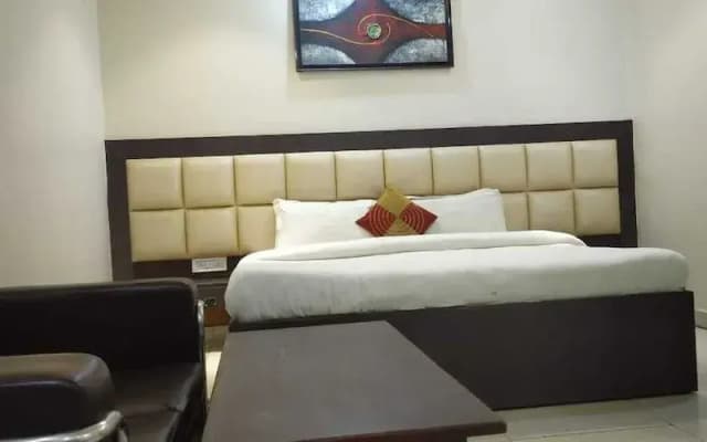 Hotel Ashiana - photo 5