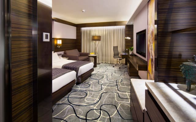 New World Millennium Hong Kong Hotel - photo 4