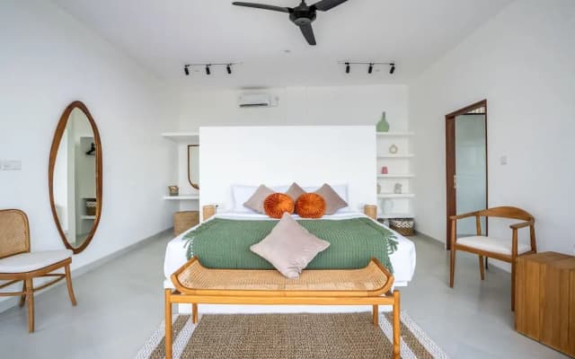 Villa Ozkar - Elegant 3 Bedroom Villa with Pool & Sunset Terrace - photo 3