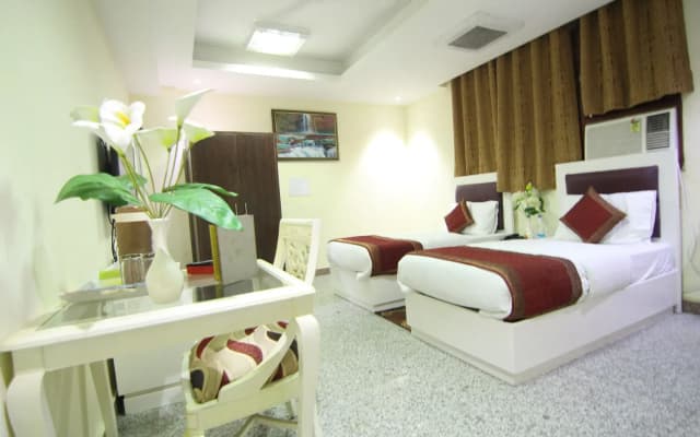 Hotel Castle Blue Delhi Airport T3 - photo 4