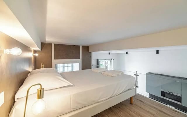a/c Mezzanine apt 2br/4p - Place Garibaldi - photo 2