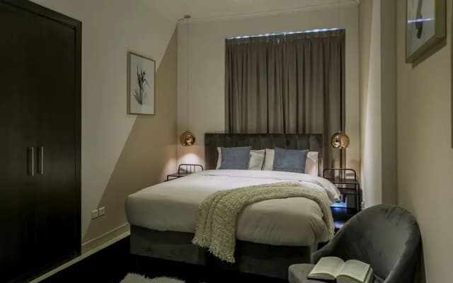 One Perfect Stay - Torch Tower - photo 3