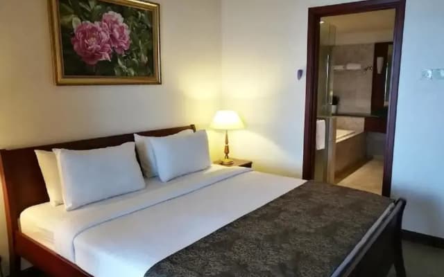 Berjaya Times Square Apartment Complex - photo 4