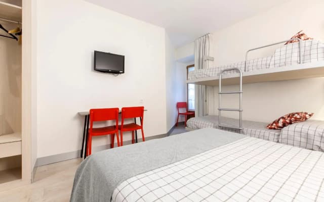 Hostal Castilla II - Puerta del Sol - photo 5