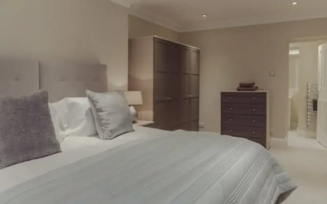 The West End Residence - photo 5