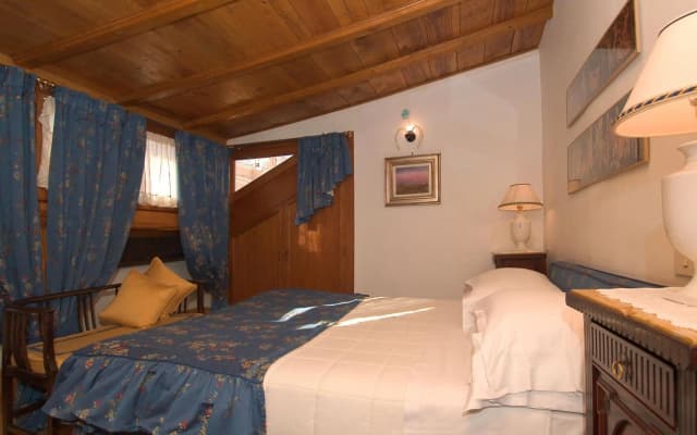 Hotel Fontana - photo 4
