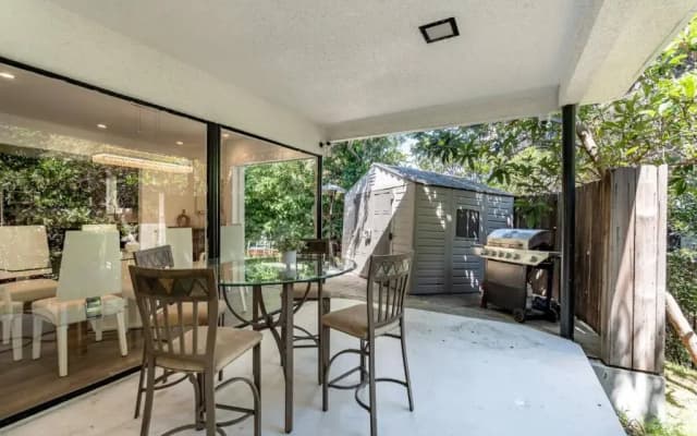 Multiview Manor - photo 2