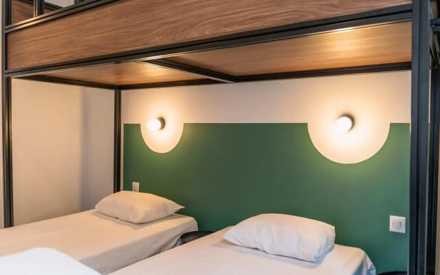 Beau M Paris Hostel - photo 2